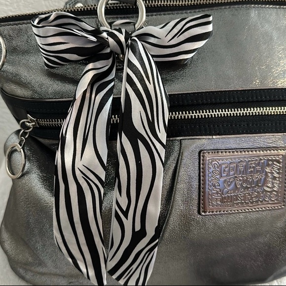 Bundle Coach Poppy Silver Metallic Leather Tote Purse & Wallet - Picture 3 of 12